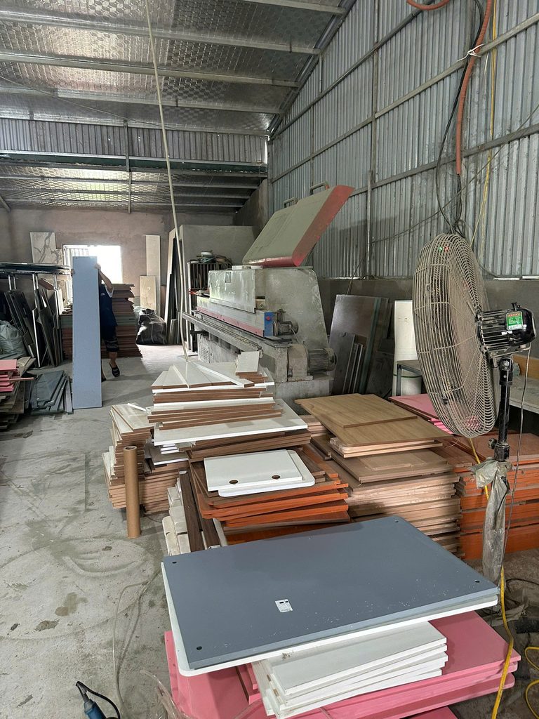 Máy dán cạnh 4 chức năng tại Xưởng Nội Thất Thanh Hóa